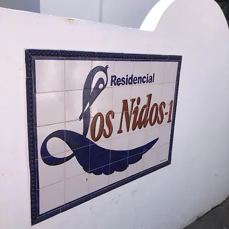 Nidos *